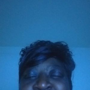 Meet your Posher, Mona